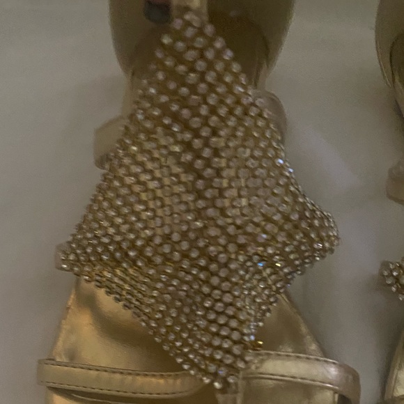 Gold gladiator sandals - Picture 3 of 4